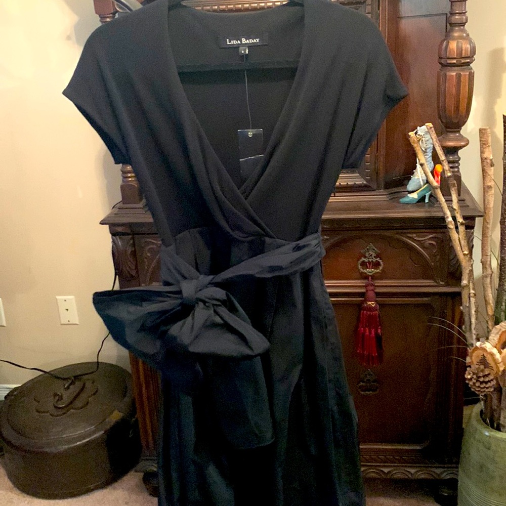 NWT, LIDA BADAY size 6 black dress, mint condition